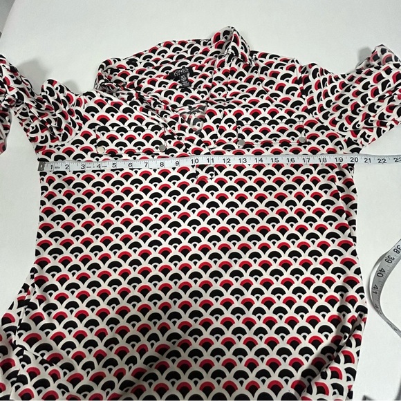 2 for$15 Jones New York White and Red Button Down Shirt with Notched Collar - Picture 10 of 12